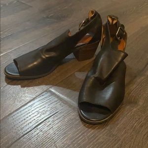 Lucky Brand peep toe bootie